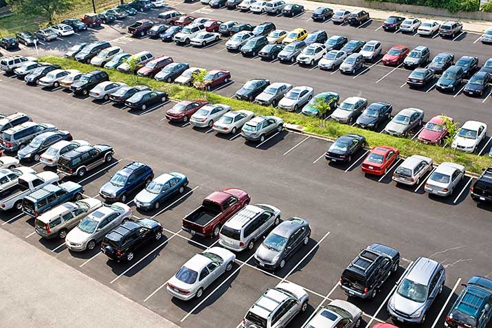 Erstattung von Parkgebühren und Überlassung von Parkplätzen richtig versteuern